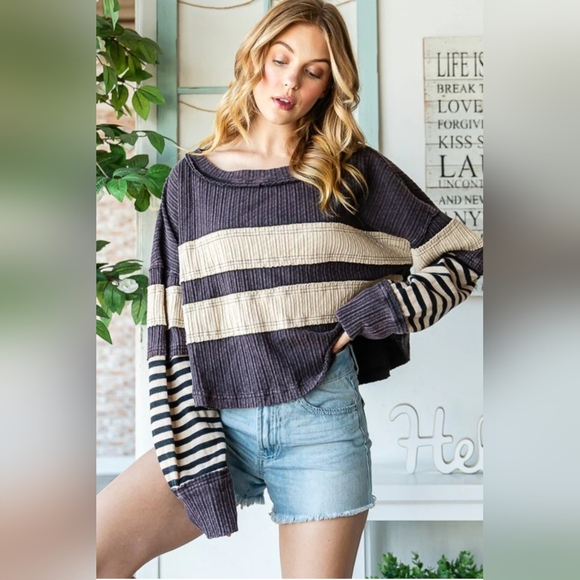 #1030 Oli & Hali MIX MEDIA STRIPED DETAIL LONG SLEEVE PULLOVER - Picture 4 of 6